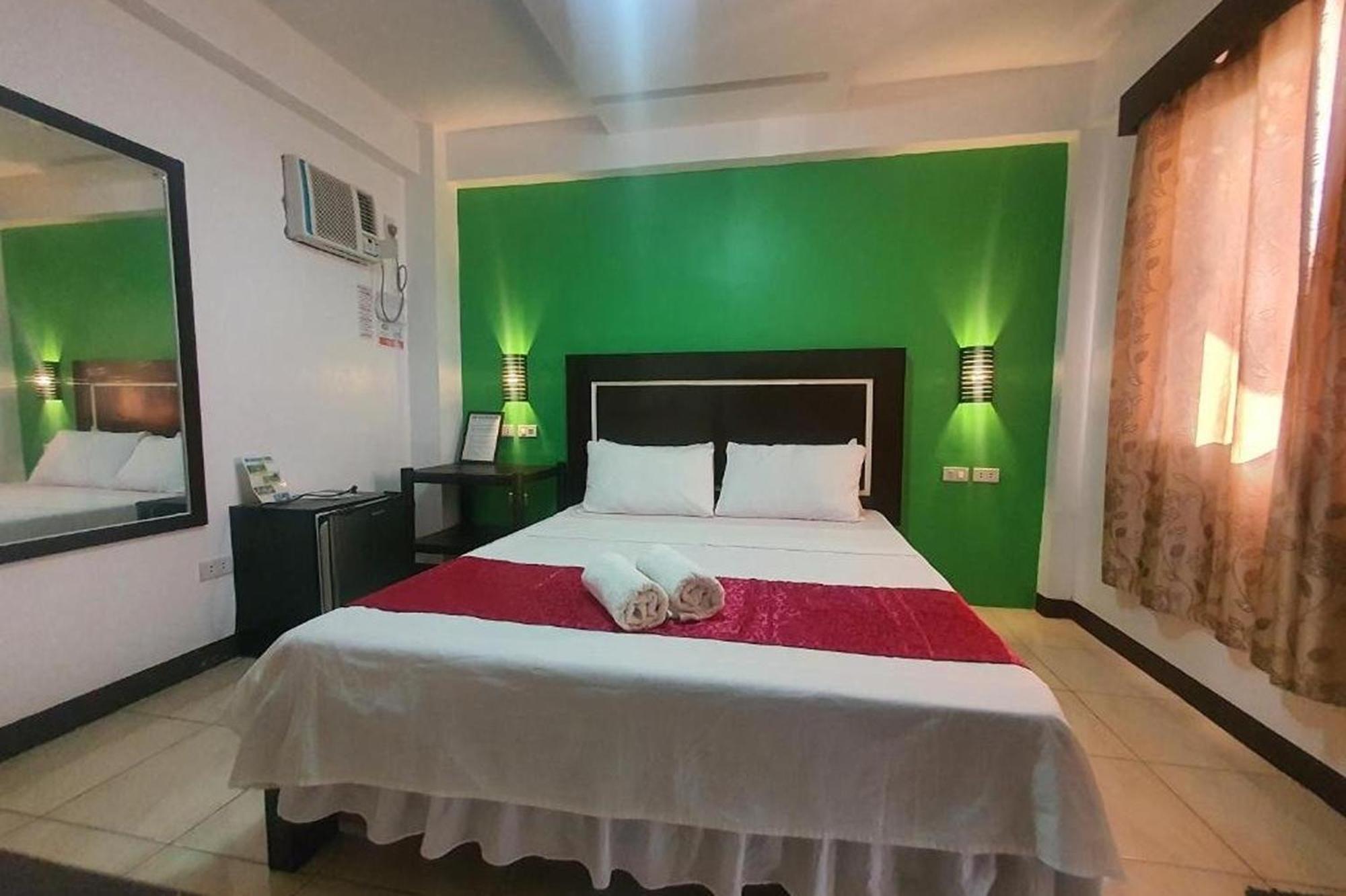 Bellevue Resort Puerto Galera Dış mekan fotoğraf